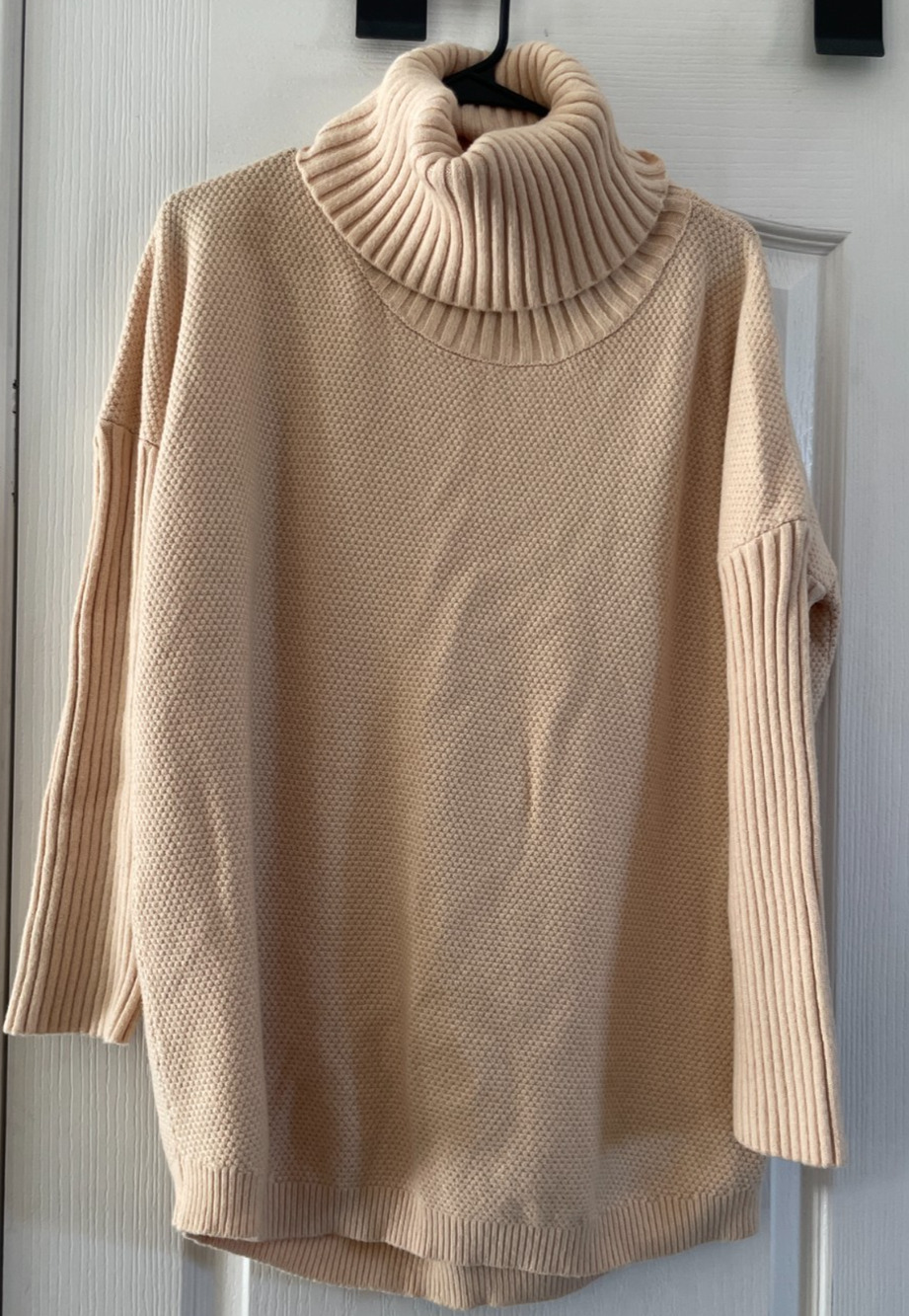 Amaryllis x Ashlee Nichols Womens Turtleneck Sweater Size M Beige Oversized Cozy